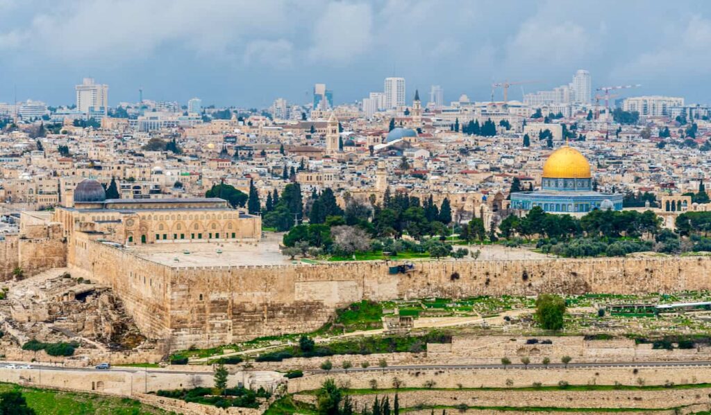 The 5 Best Hostels in Jerusalem (Updated 2023)